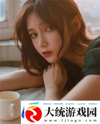 公翁挺进苏玥的小泬视频跌宕起伏扣人心弦