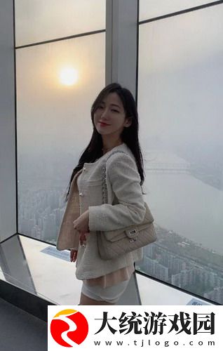 91在线**精品㊙️入口竹美，年轻人都在追捧的神秘之地，专家点评：颠覆你对网络内容的想象！