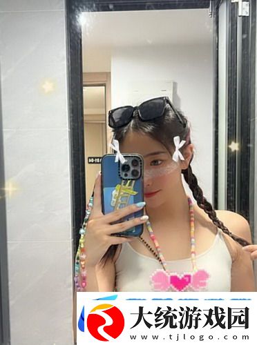 美女比基尼游泳图片视频