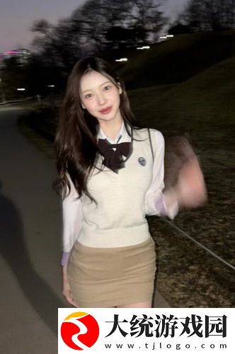 星空无痕mv免费视频观看是如何颠覆你的观影体验？年轻观众纷纷点赞，绝对不能错过的精彩！