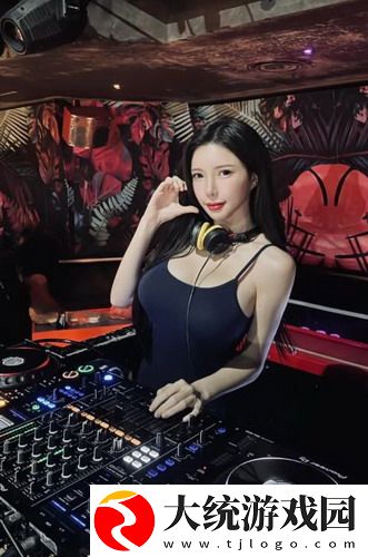 韩国非常大度的电影原声吸引学生和上班族：一场视听盛宴的极致体验！