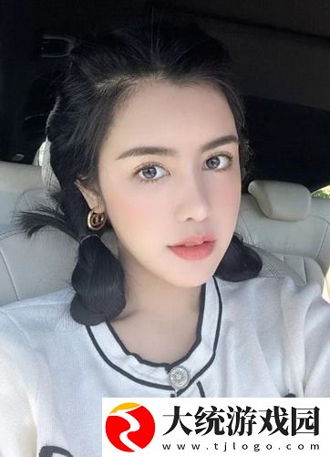 充满惊喜的(丰满的继牳2)理伦片，年轻观众热议：挑战你的观影极限与想象力！