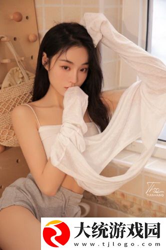 成人家庭影院-打造完美观影体验-网友：享受沉浸式视听盛宴-提升家庭娱乐品质！