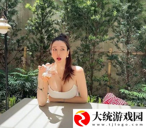亚洲经典一曲二曲三曲大揭秘，网友热议：这才是文学的真谛！