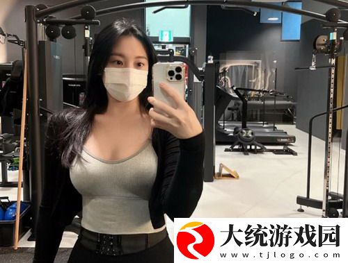 日本大片ppt免费ppt-极致视觉享受的秘密武器-网友：轻松获取最新大片-资源丰富又便捷！