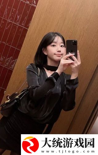 外阴扒开里面肉红是**吗