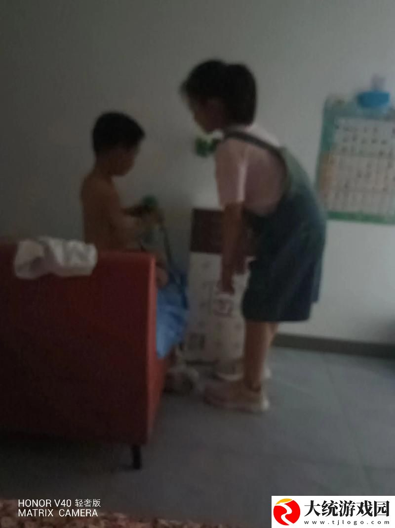 探讨“小孩半夜喂姐姐吃萝卜好吗”背后的亲情与关爱